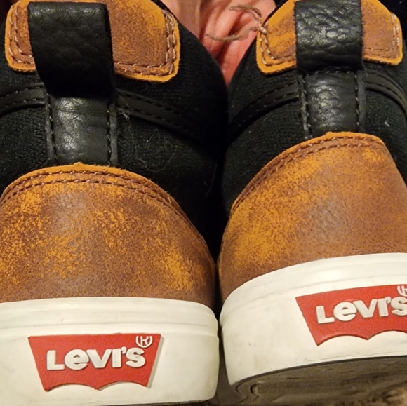 Lot of boys size 2 shoes - Picture 8 of 12